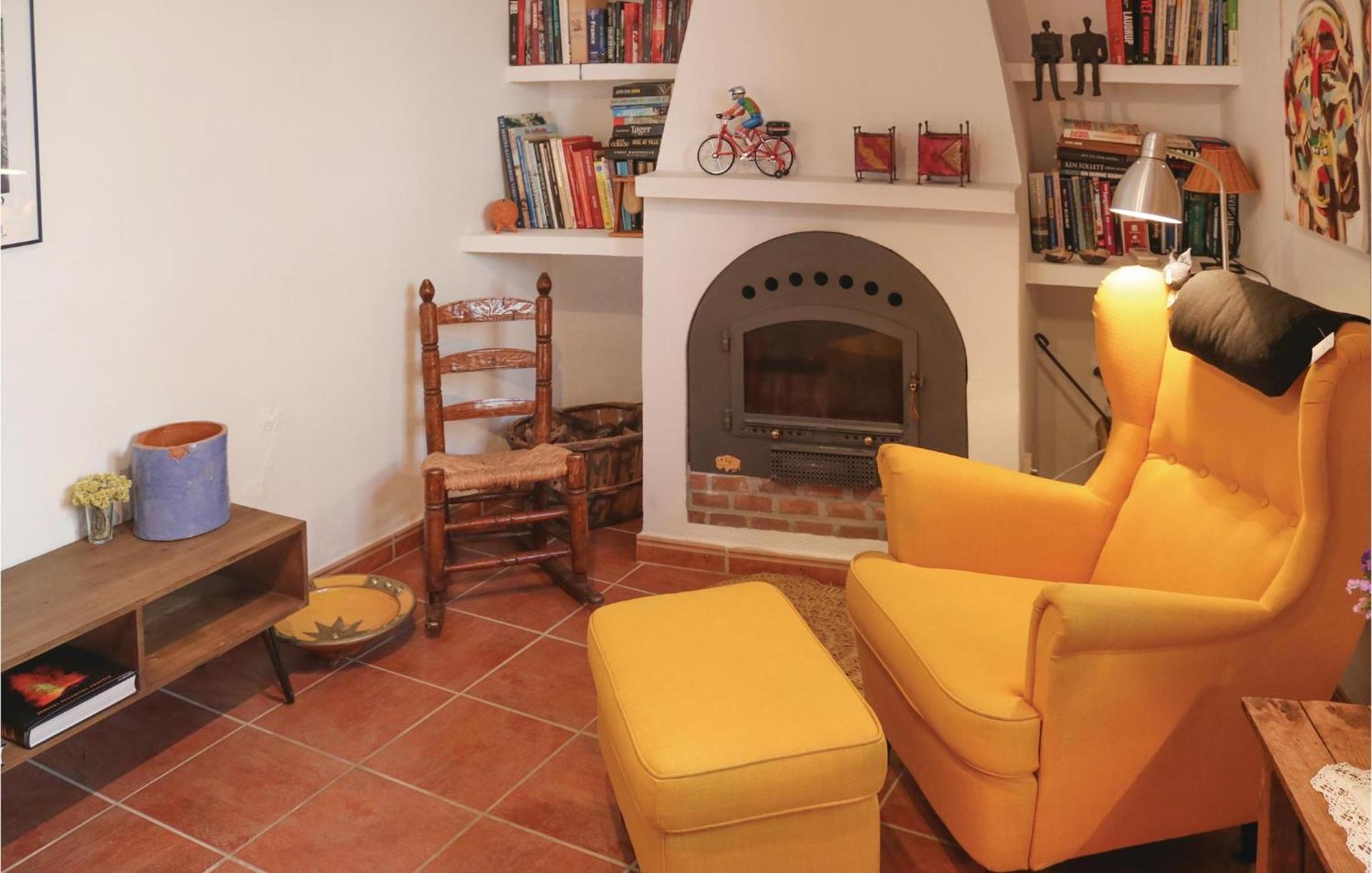 Nice Home In Canillas De Albaida With Wifi Exteriér fotografie