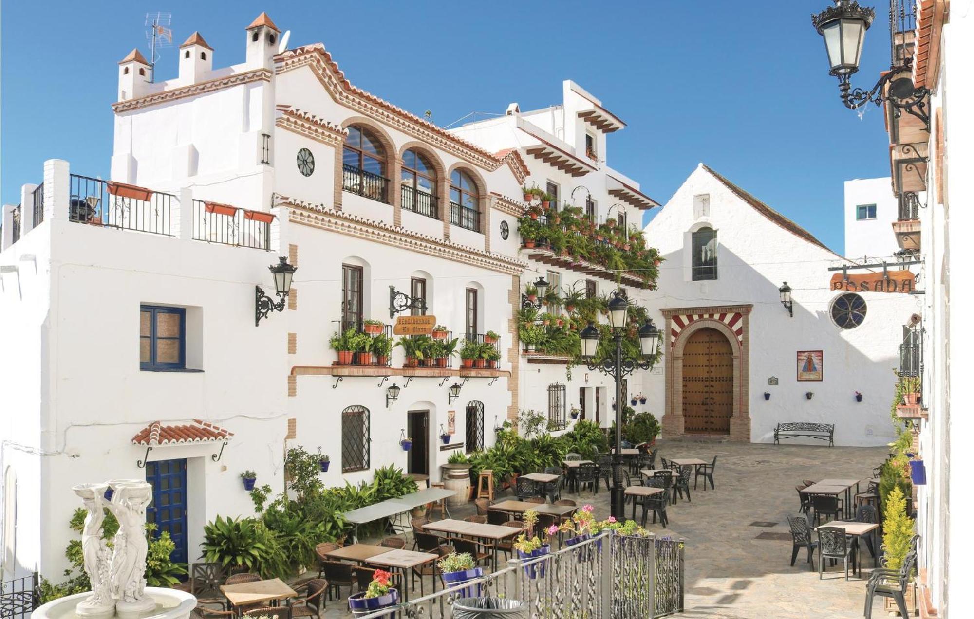 Nice Home In Canillas De Albaida With Wifi Exteriér fotografie